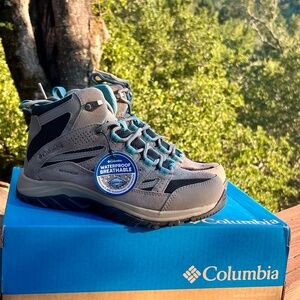 Columbia Women’s Crestwood Mid Waterproof Hiking Boots – Size 7 (NWT)